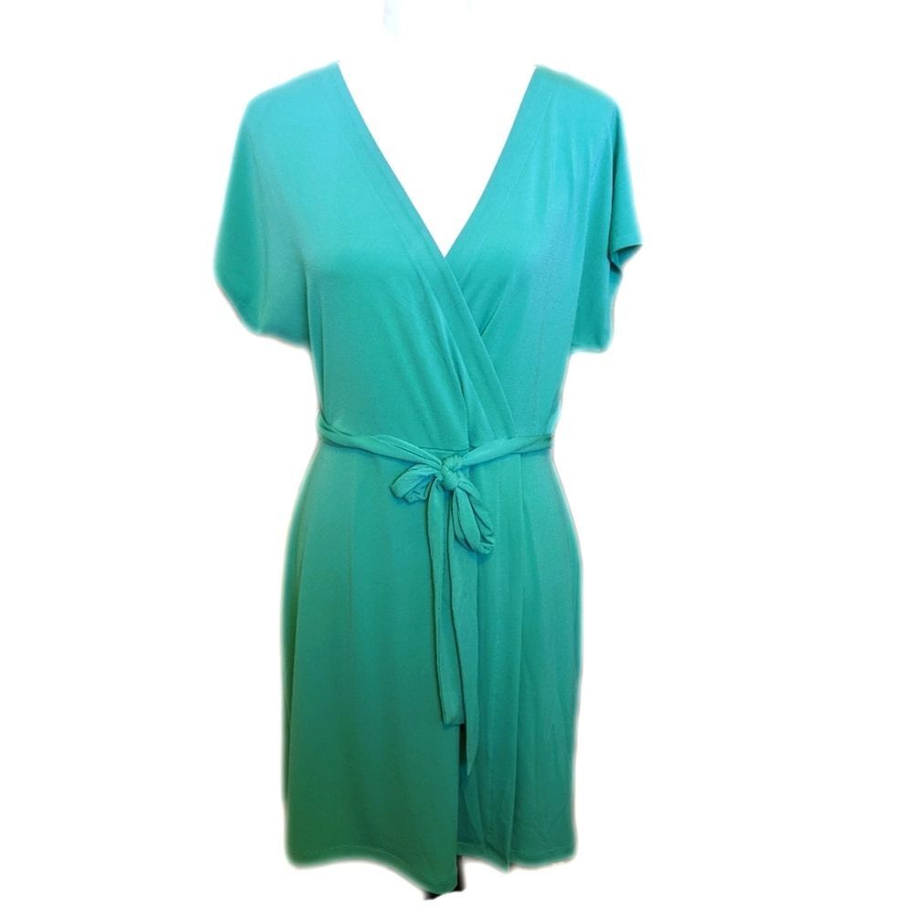 Nine West NWT bright green wrap dress, belt tie included, v-neck, cap slv L